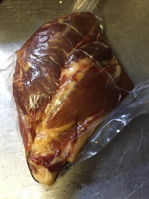 Friese Gerookte Rauwe ham +- 1700 gram